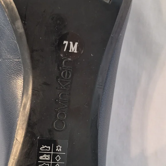 Calvin Klein Women's Black Pointed Toe Leather Heels - Picture 4 of 10